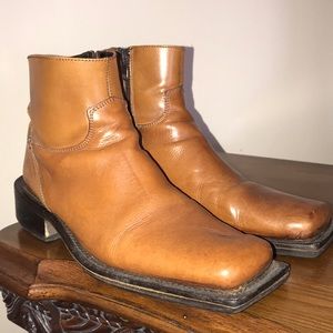 Sketchers 3/4 Zip Up Boots